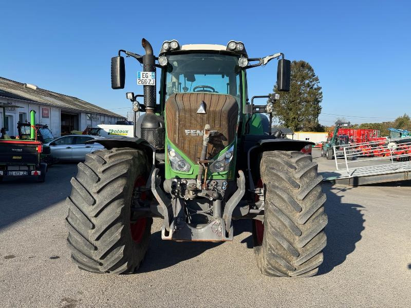 FENDT 826 VARIO - Tracteur agricole: photos 2 FENDT 826 VARIO - Tracteur agricole: photos 2