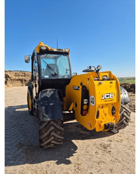 JCB 531-70 AGRISUPER - Chariot télescopique: photos 4 JCB 531-70 AGRISUPER - Chariot télescopique: photos 4