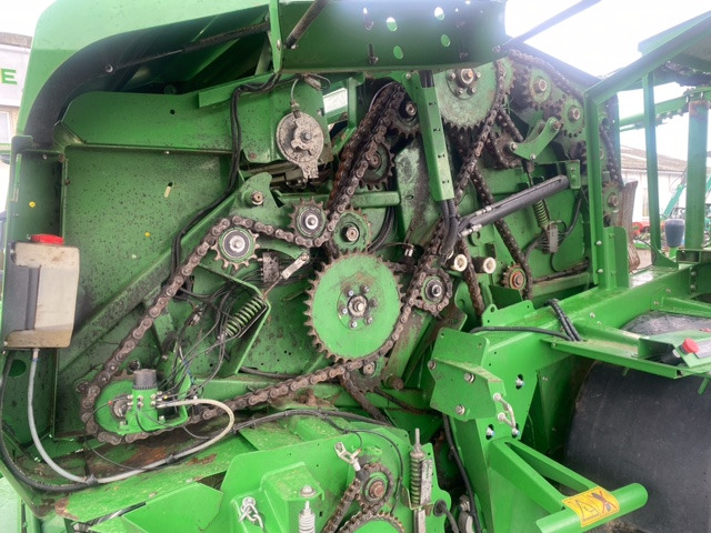 JOHN DEERE C441R - Presse à balles rondes, Enrubanneuse: photos 2 JOHN DEERE C441R - Presse à balles rondes, Enrubanneuse: photos 2