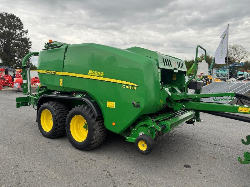 JOHN DEERE C441R - Enrubanneuse: photos 4 JOHN DEERE C441R - Enrubanneuse: photos 4