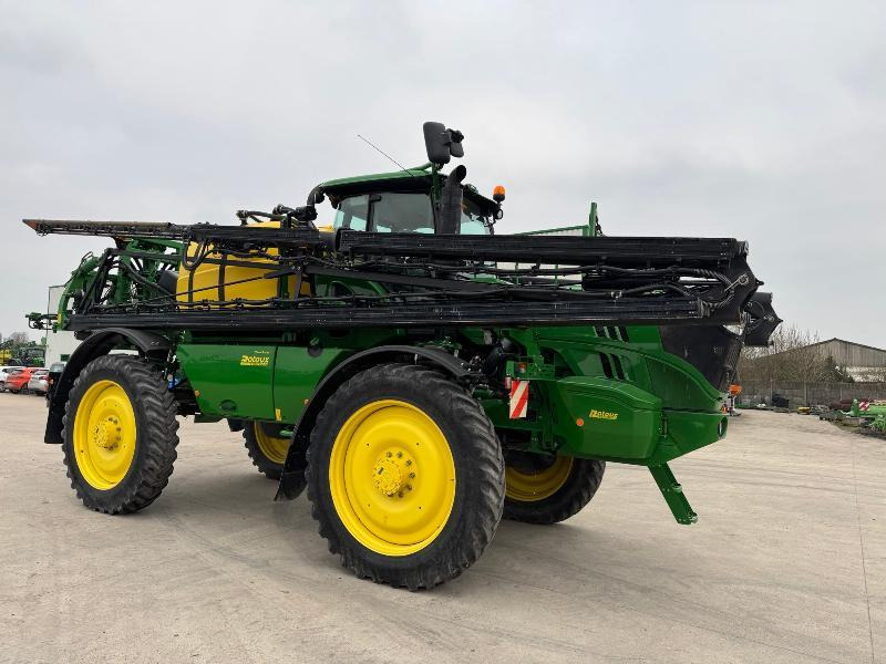 JOHN DEERE R4050I - Pulvé automoteur: photos 2 JOHN DEERE R4050I - Pulvé automoteur: photos 2