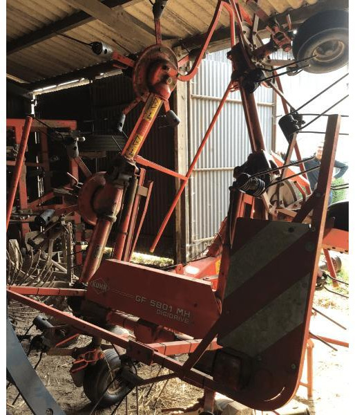 KUHN GF5801 - Faneuse: photos 2 KUHN GF5801 - Faneuse: photos 2