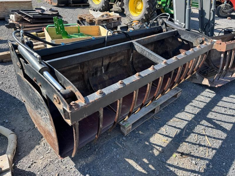 Godet pour chargeur pour Tracteur agricole QUICK 230: photos 1