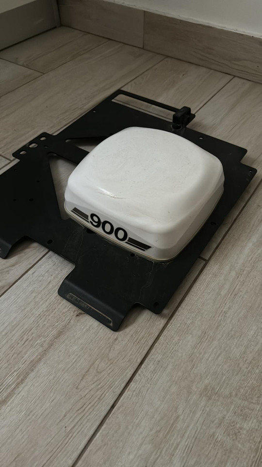 Auto guidance system Trimble NAV 900 + GFX 750 - Système de navigation pour Machine agricole: photos 2 Auto guidance system Trimble NAV 900 + GFX 750 - Système de navigation pour Machine agricole: photos 2