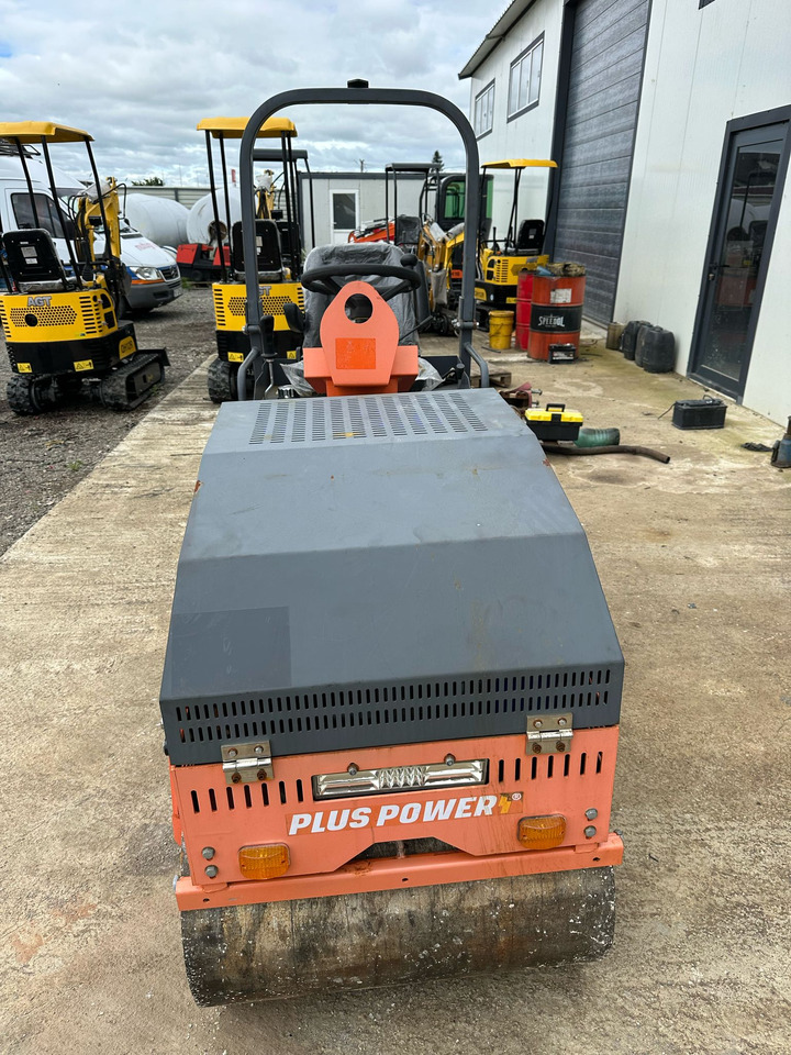 PLUS POWER CP15H VIBROCOMPACTOR CYLINDER - Compacteur: photos 2 PLUS POWER CP15H VIBROCOMPACTOR CYLINDER - Compacteur: photos 2