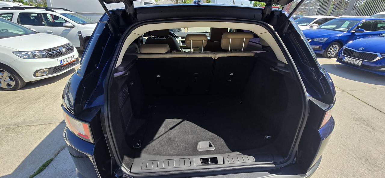 SUV Range Rover Evoque: photos 12