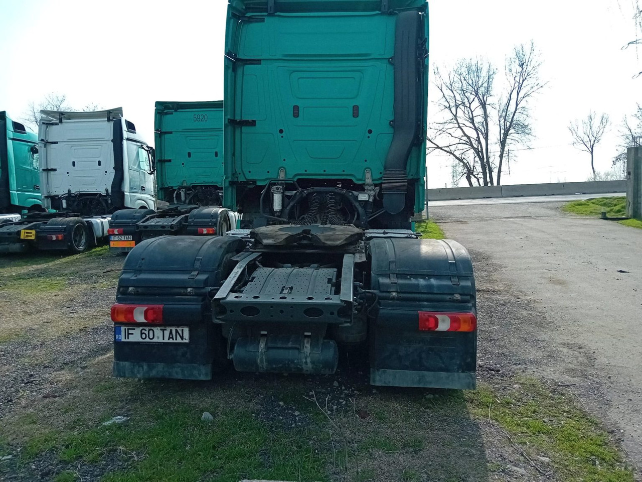 Mercedes-Benz Actros 18.45 - Tracteur routier: photos 4 Mercedes-Benz Actros 18.45 - Tracteur routier: photos 4