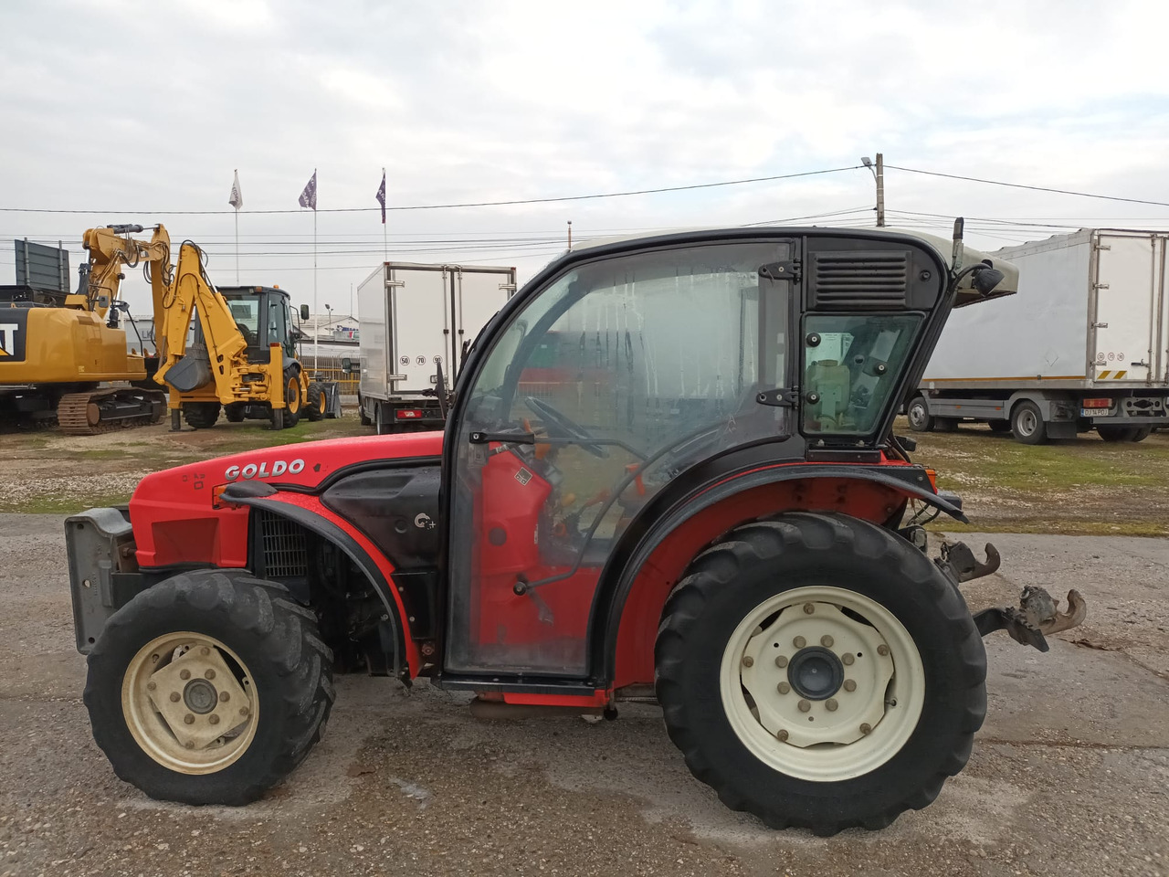 Tractor mic GOLDONI QUASAR 90 - Tracteur agricole: photos 5 Tractor mic GOLDONI QUASAR 90 - Tracteur agricole: photos 5