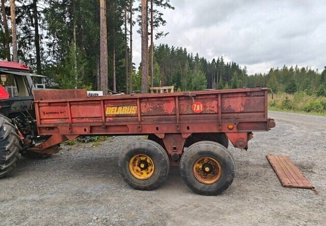 Belarus Kuivalannan levitysvaunu - VIDEO - Epandeur à fumier: photos 2 Belarus Kuivalannan levitysvaunu - VIDEO - Epandeur à fumier: photos 2