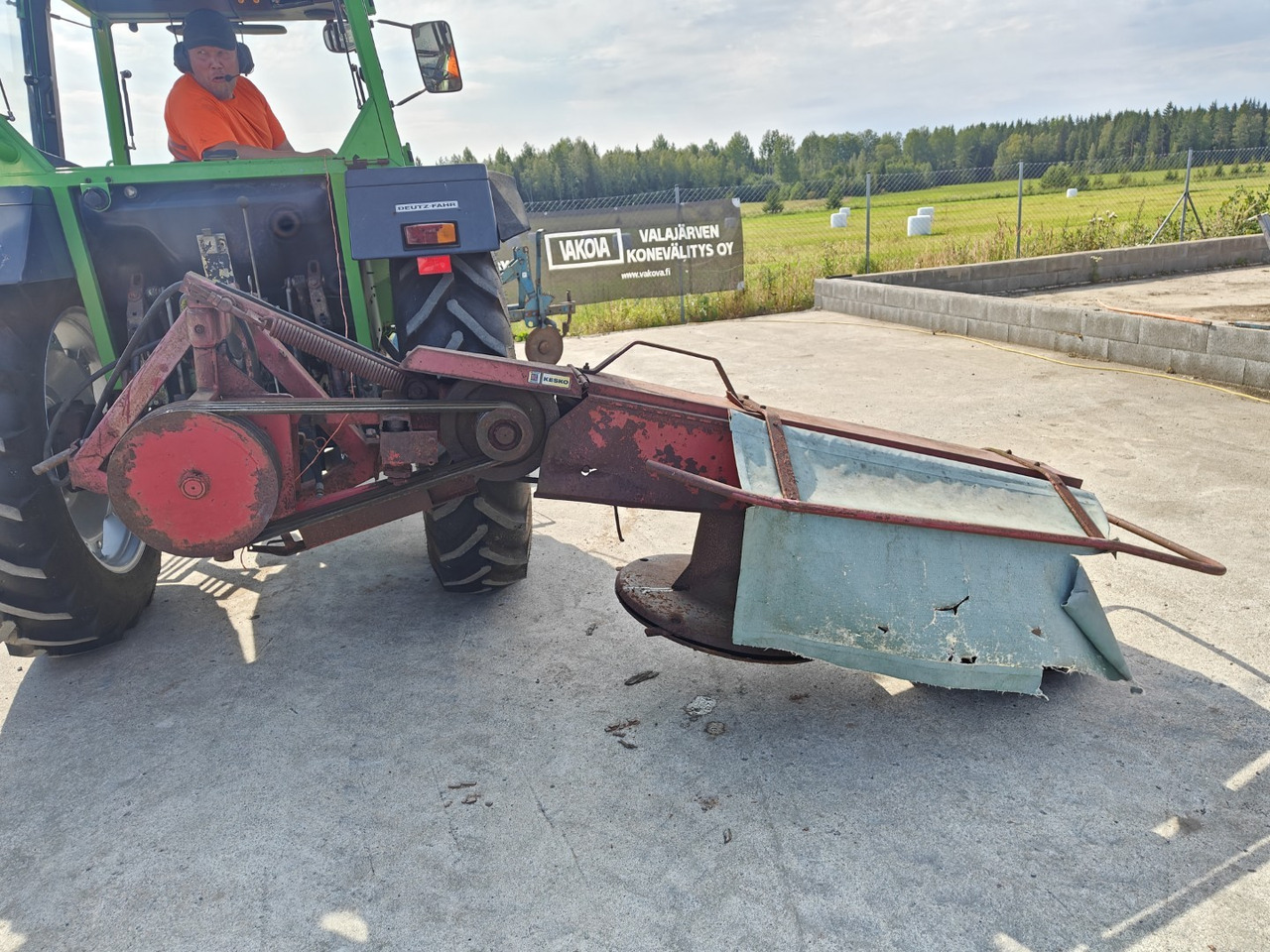 Luoko 165cm lieriöniittokone - hydraulinen - Faucheuse: photos 2 Luoko 165cm lieriöniittokone - hydraulinen - Faucheuse: photos 2