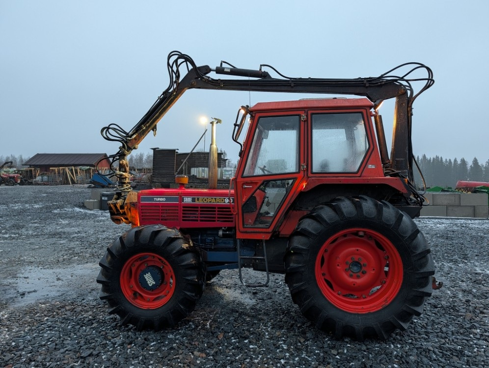 SAME Leopard 90 Turbo metsäkuormaajalla - Machine agricole: photos 2 SAME Leopard 90 Turbo metsäkuormaajalla - Machine agricole: photos 2
