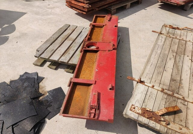 Peräkärryn metallilaita - K 42cm ja L 205cm - Carrosserie et extérieur pour Benne agricole: photos 3 Peräkärryn metallilaita - K 42cm ja L 205cm - Carrosserie et extérieur pour Benne agricole: photos 3