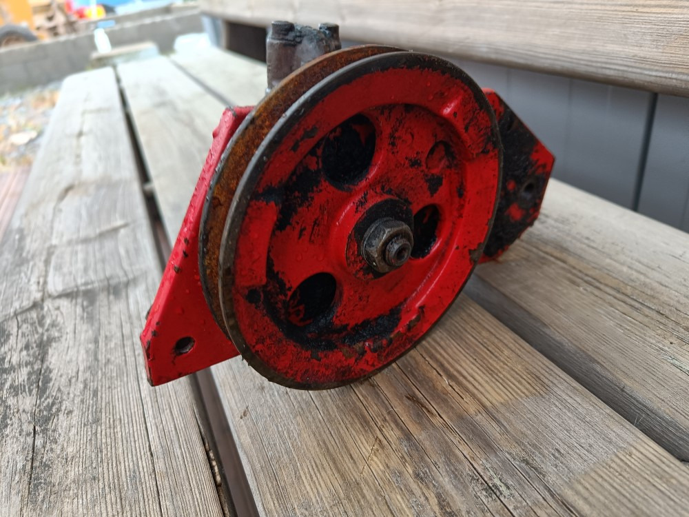 Sampo 410 hydrauliikkapumppu  - Pompe hydraulique pour Moissonneuse-batteuse: photos 5 Sampo 410 hydrauliikkapumppu  - Pompe hydraulique pour Moissonneuse-batteuse: photos 5
