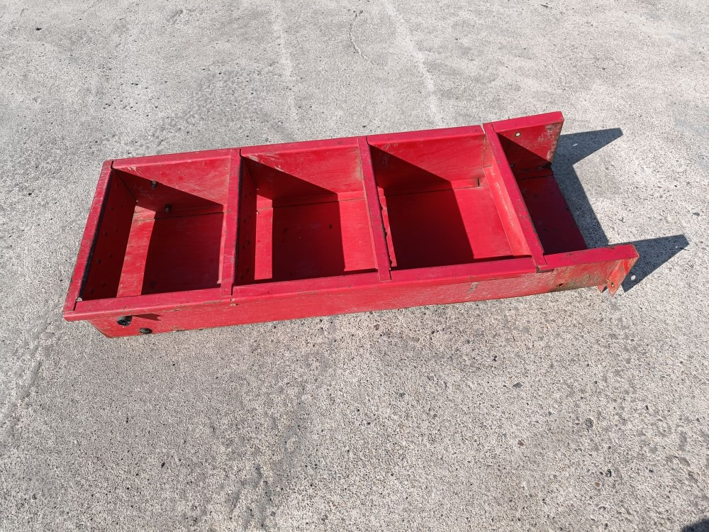 Sampo 410 hytin raput - Marchepied pour Moissonneuse-batteuse: photos 1 Sampo 410 hytin raput - Marchepied pour Moissonneuse-batteuse: photos 1