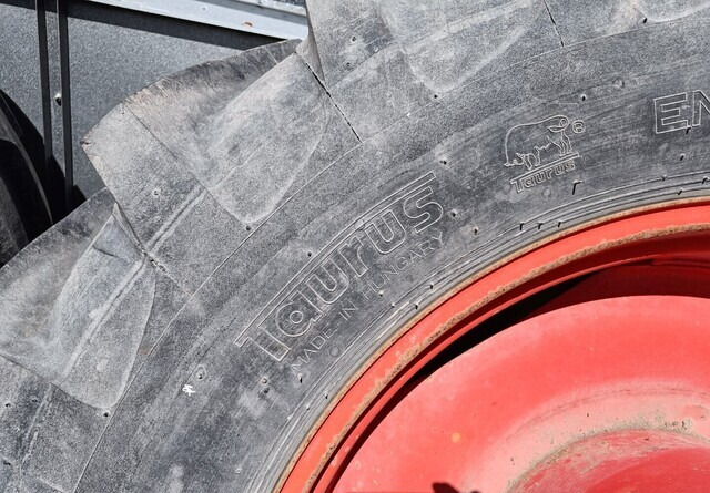 Roue complète pour Machine agricole Taurus Paripyörät 18.4R38 todella hyväkuntoiset Fendt Farmer 312LSA sopivat: photos 9