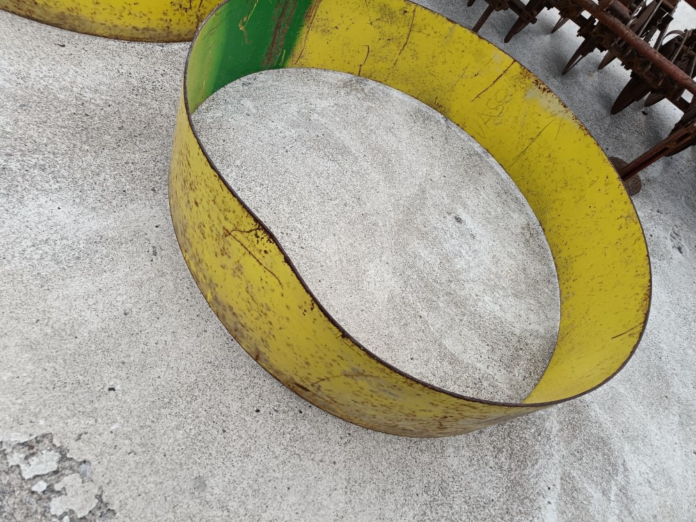 Välivanteet 2 kpl 38 tuumaa leveys 240mm - Jante pour Machine agricole: photos 5 Välivanteet 2 kpl 38 tuumaa leveys 240mm - Jante pour Machine agricole: photos 5