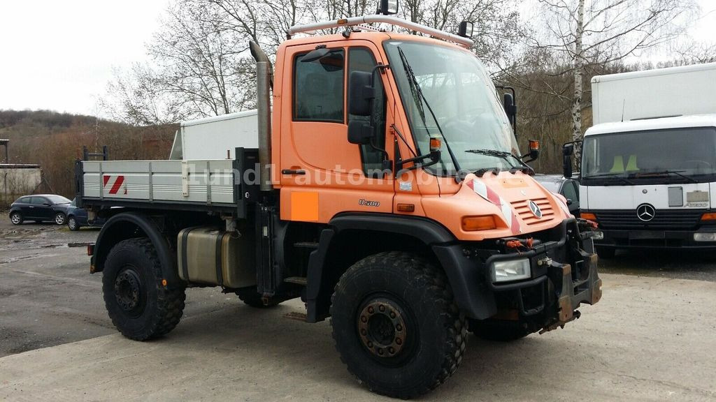 Mercedes-Benz Unimog U 500 Kipper Kommunalhydraulik U 300 400 U 500 Kipper Kommunalhydraulik U 300 400 - Véhicule de voirie/ Spécial: photos 1 Mercedes-Benz Unimog U 500 Kipper Kommunalhydraulik U 300 400 U 500 Kipper Kommunalhydraulik U 300 400 - Véhicule de voirie/ Spécial: photos 1