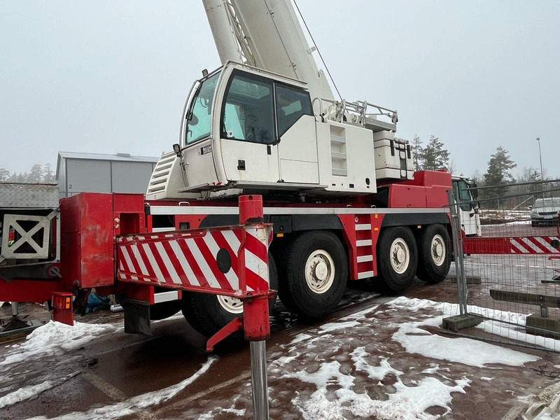 Liebherr LTM 1090-4.1 - Grue tout-terrain: photos 3 Liebherr LTM 1090-4.1 - Grue tout-terrain: photos 3