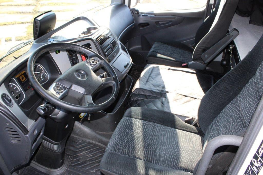 Mercedes-Benz Atego 1223 - Camion à rideaux coulissants: photos 5 Mercedes-Benz Atego 1223 - Camion à rideaux coulissants: photos 5