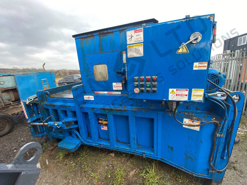 Marathon Gemini Baler - Engins de chantier: photos 4 Marathon Gemini Baler - Engins de chantier: photos 4