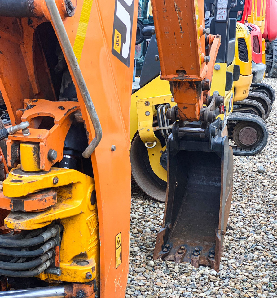 JCB 3CX Compact - Tractopelle: photos 2 JCB 3CX Compact - Tractopelle: photos 2