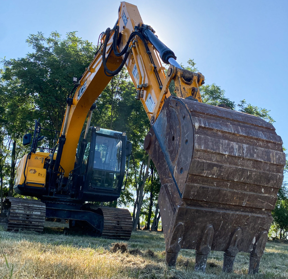 JCB JS131LC - Pelle: photos 1 JCB JS131LC - Pelle: photos 1