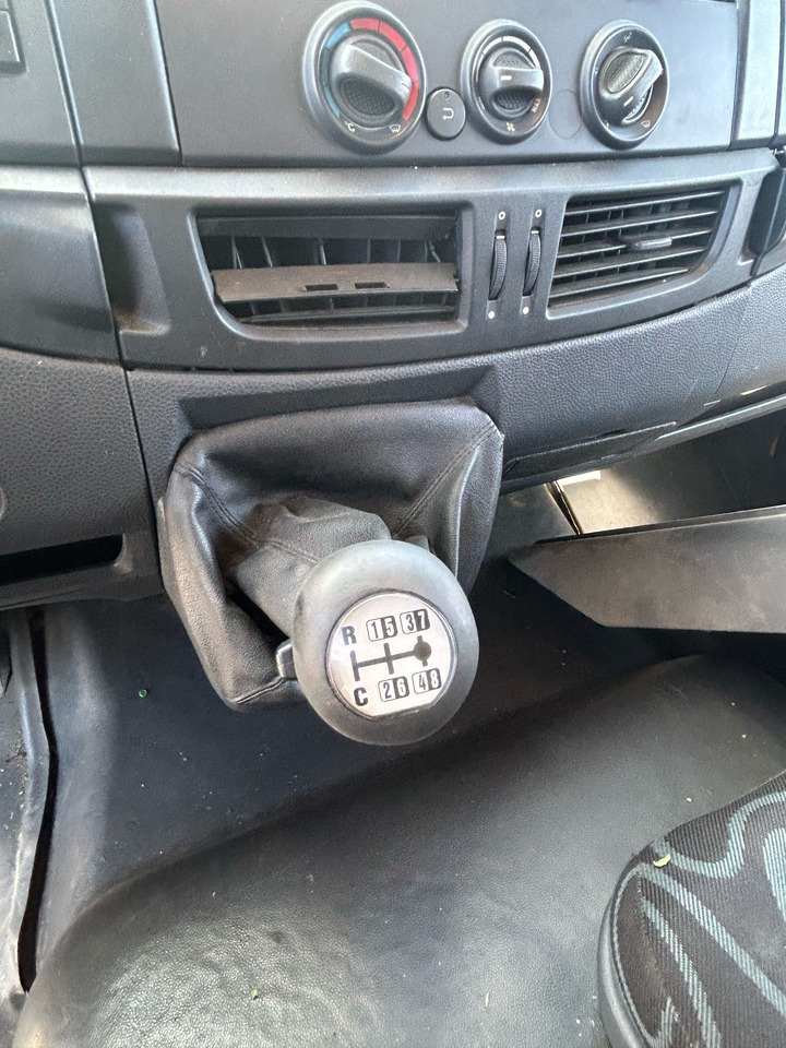 IVECO EUROCARGO 120E28P - Châssis cabine: photos 4 IVECO EUROCARGO 120E28P - Châssis cabine: photos 4