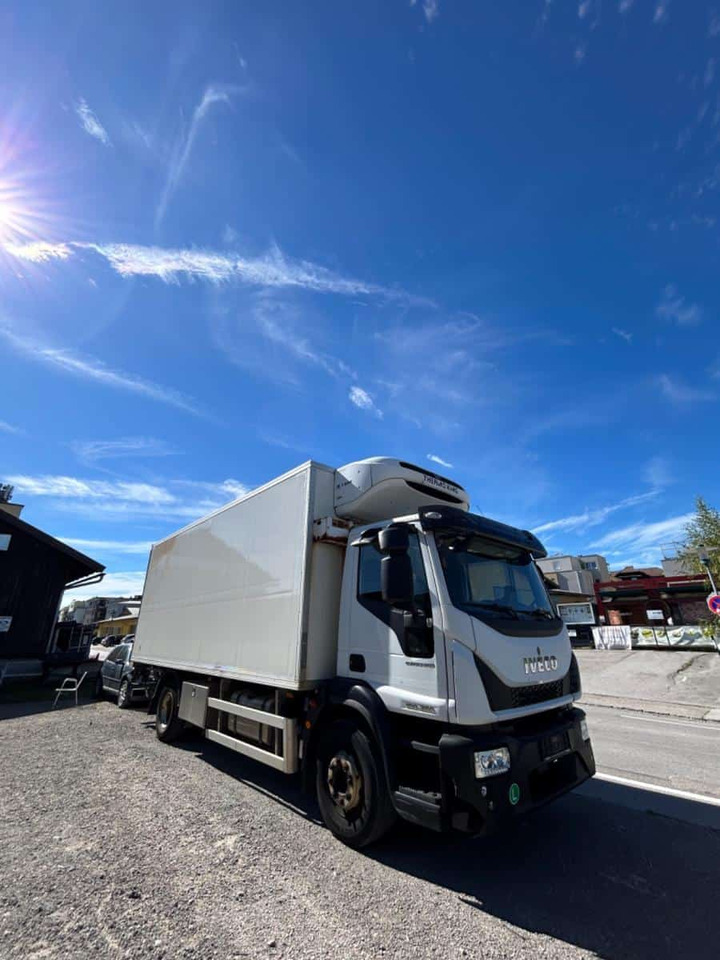 IVECO EUROCARGO 160-280 - Camion fourgon, Camion grue: photos 3 IVECO EUROCARGO 160-280 - Camion fourgon, Camion grue: photos 3