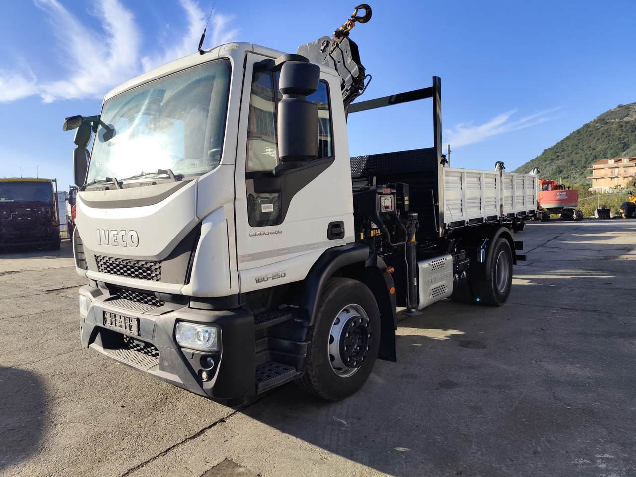 IVECO EUROCARGO 180-250 - Camion grue, Camion grue: photos 5 IVECO EUROCARGO 180-250 - Camion grue, Camion grue: photos 5