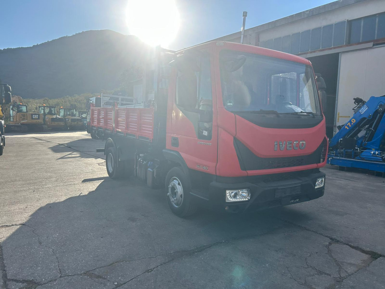 Camion benne IVECO EUROCARGO 80-190: photos 10