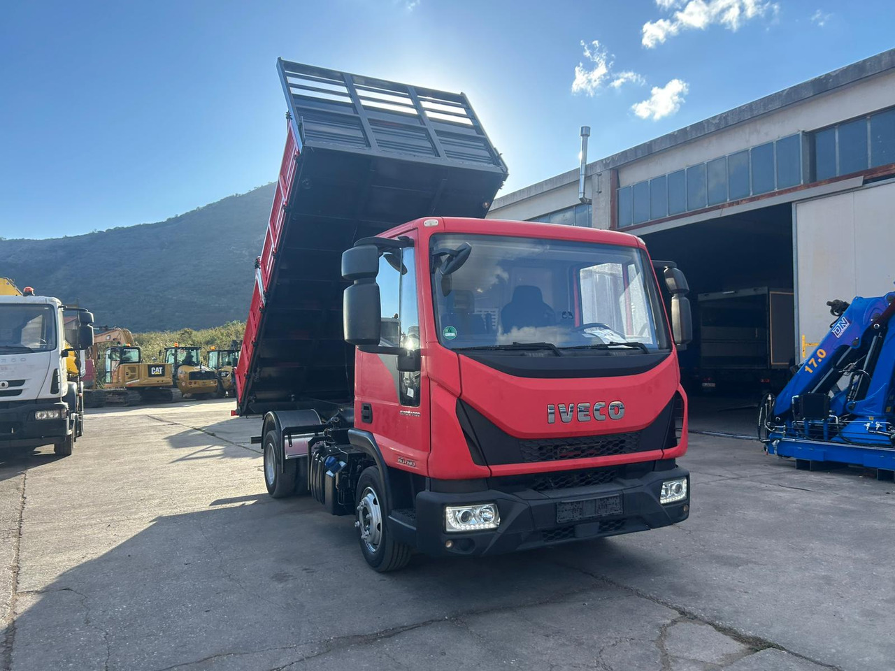 Camion benne IVECO EUROCARGO 80-190: photos 33