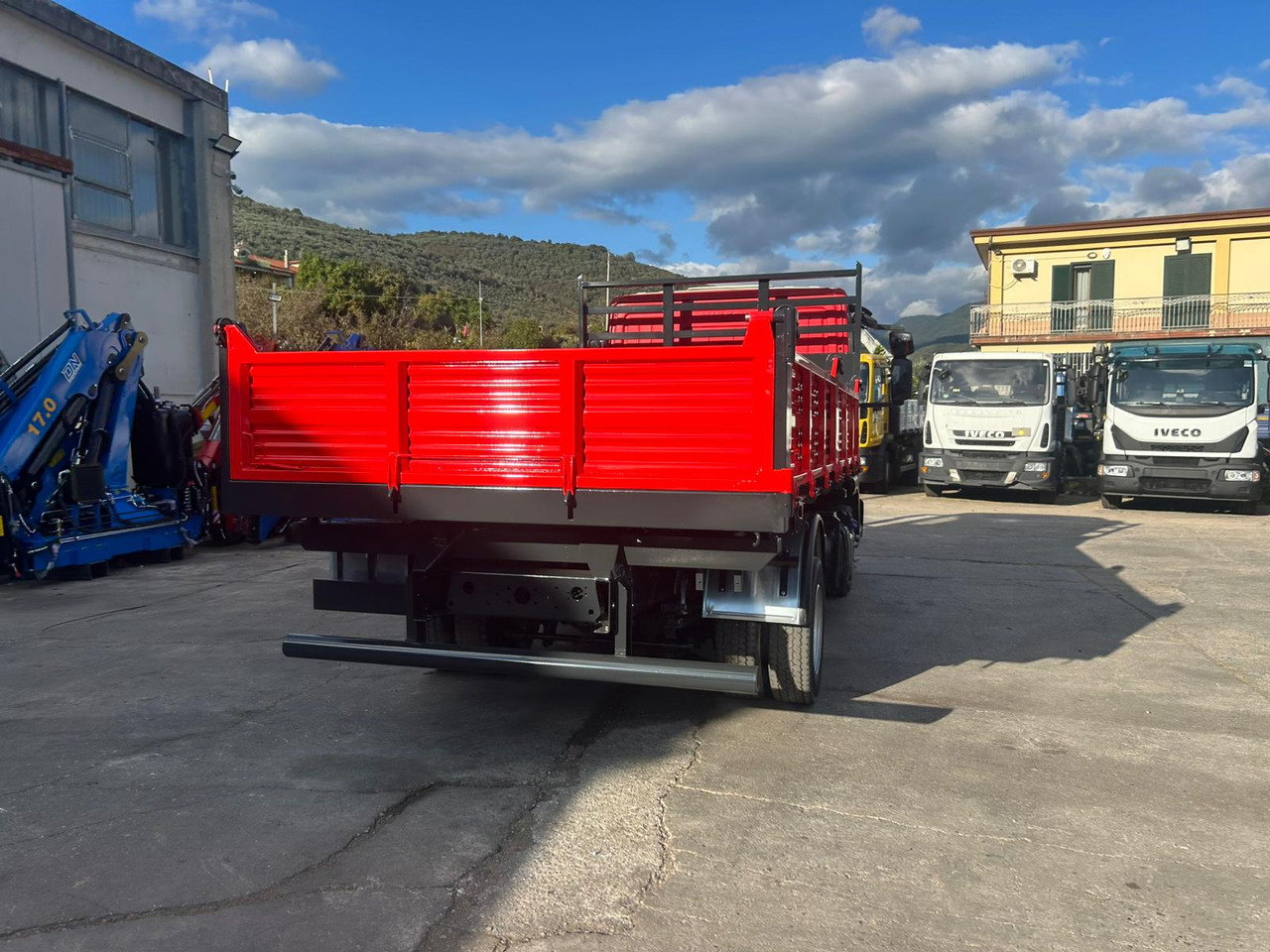 Camion benne IVECO EUROCARGO 80-190: photos 12