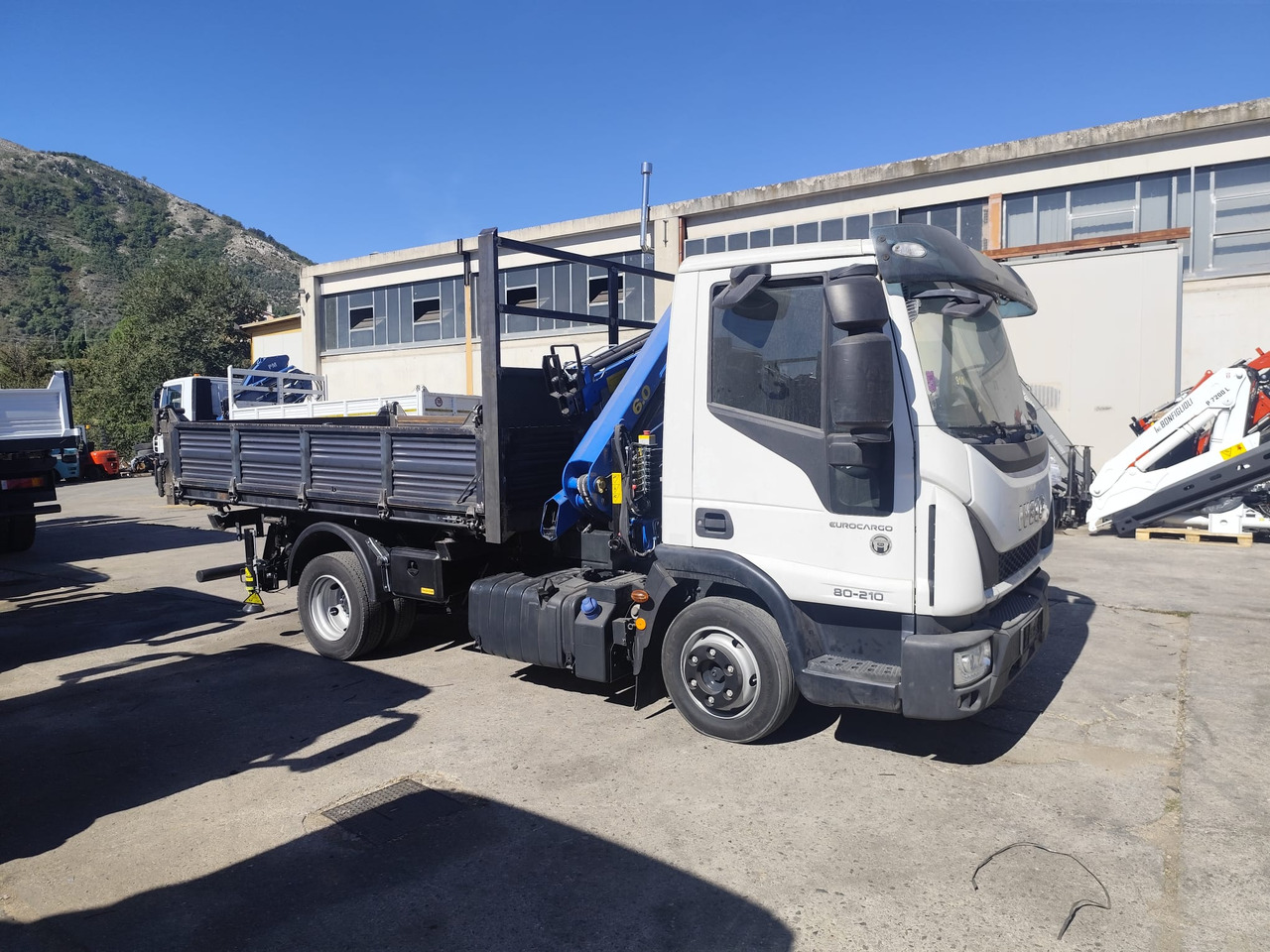 Camion grue, Camion benne IVECO EUROCARGO 80-210: photos 46