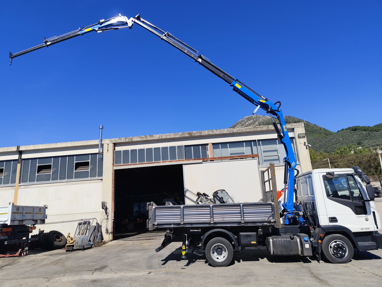 Camion grue, Camion benne IVECO EUROCARGO 80-210: photos 8