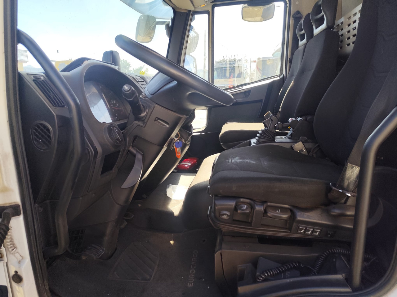 Camion grue, Camion benne IVECO EUROCARGO 80-210: photos 26