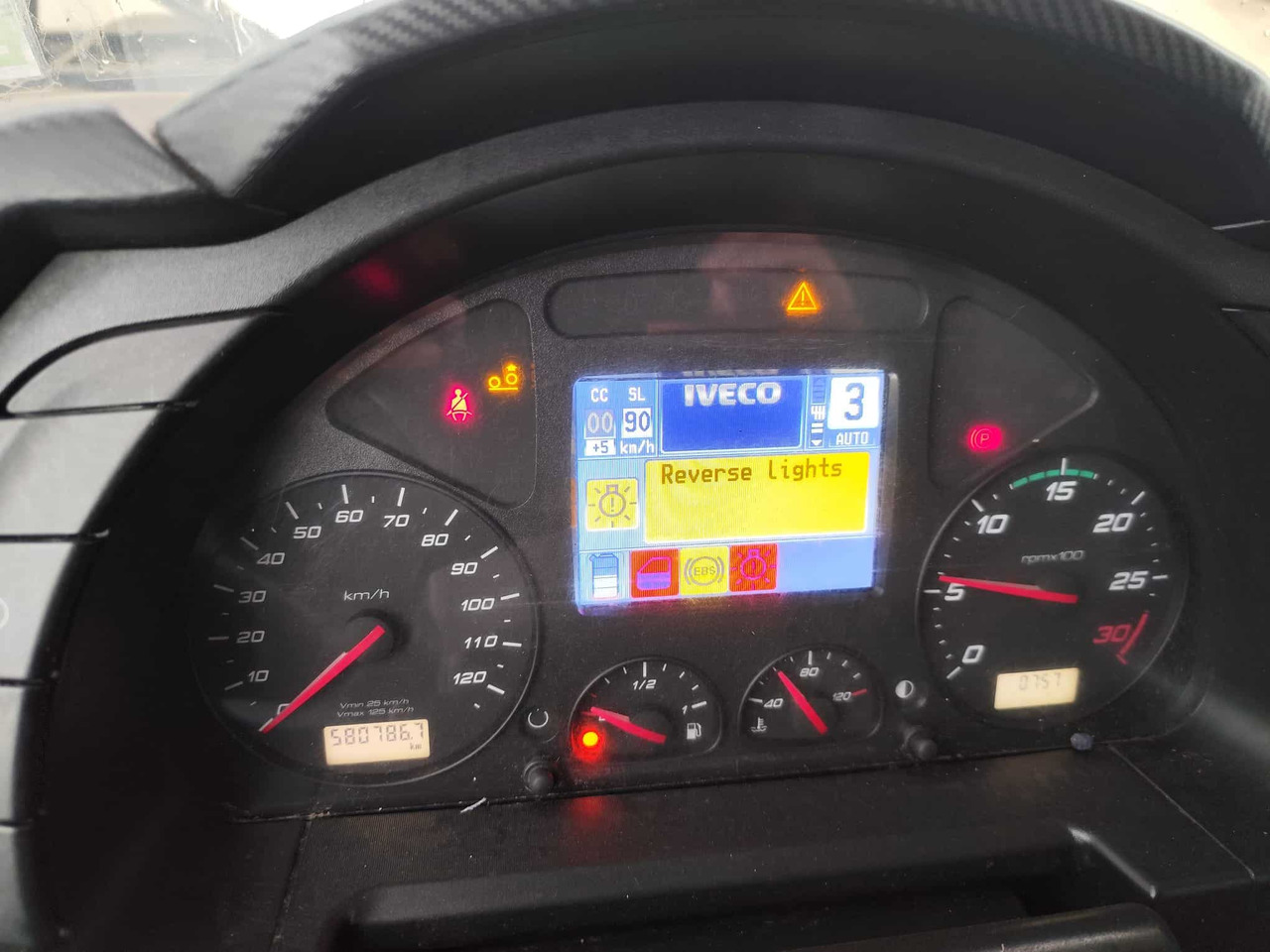 IVECO STRALIS 260S36 - Camion plateau, Camion grue: photos 4 IVECO STRALIS 260S36 - Camion plateau, Camion grue: photos 4