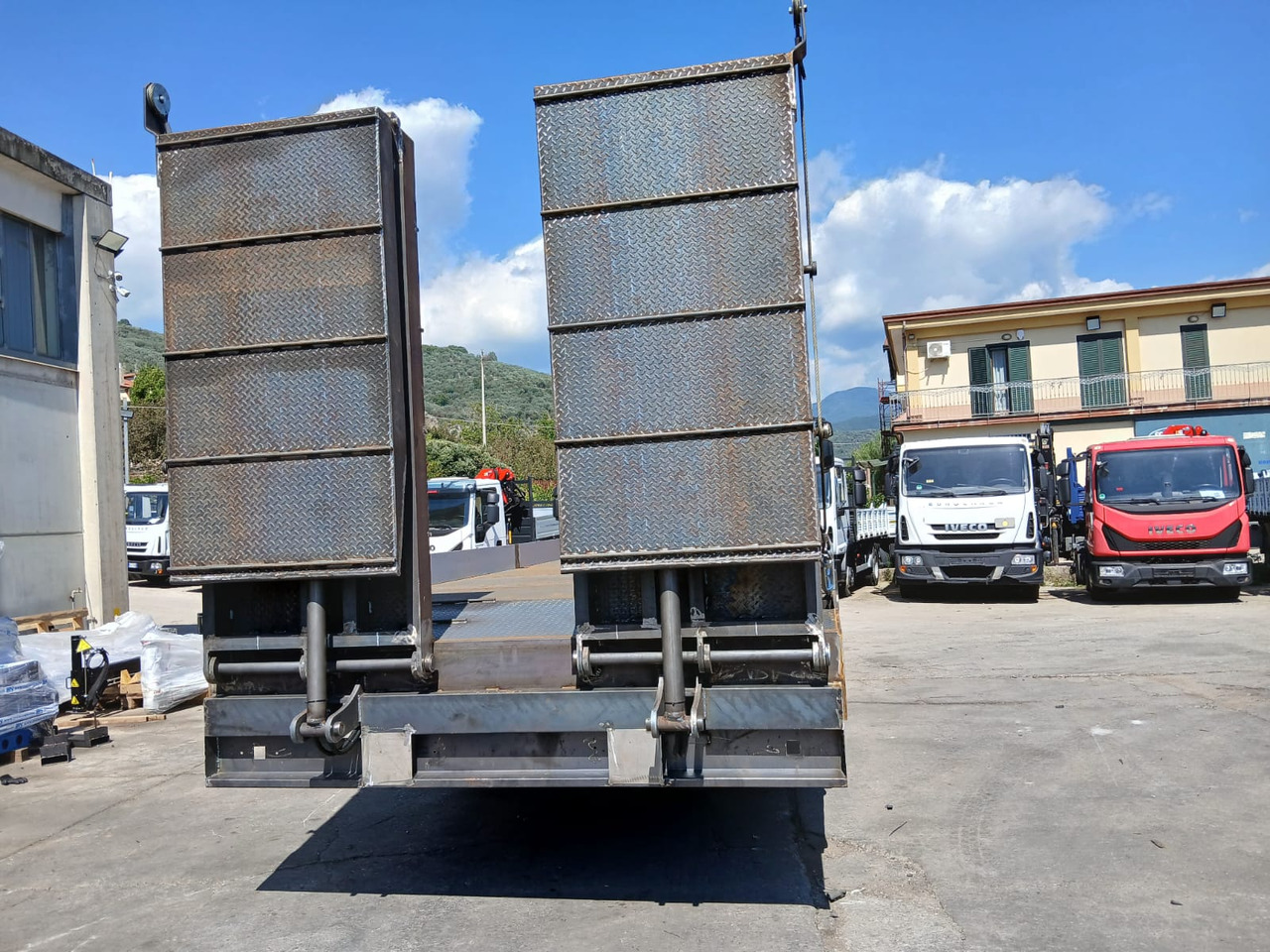 Camion plateau IVECO STRALIS 260S40: photos 19