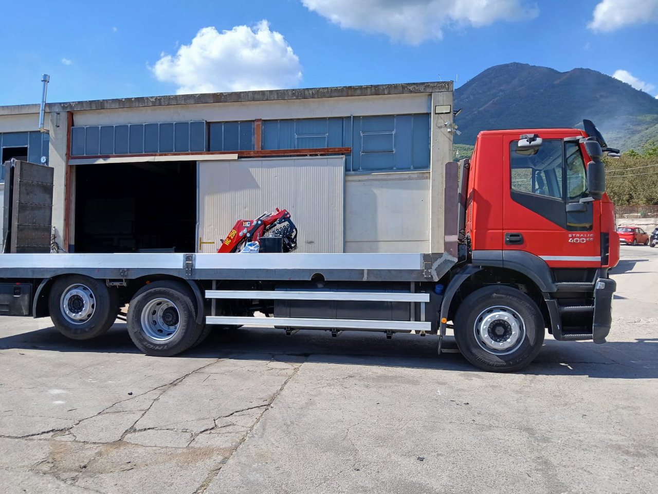 Camion plateau IVECO STRALIS 260S40: photos 16
