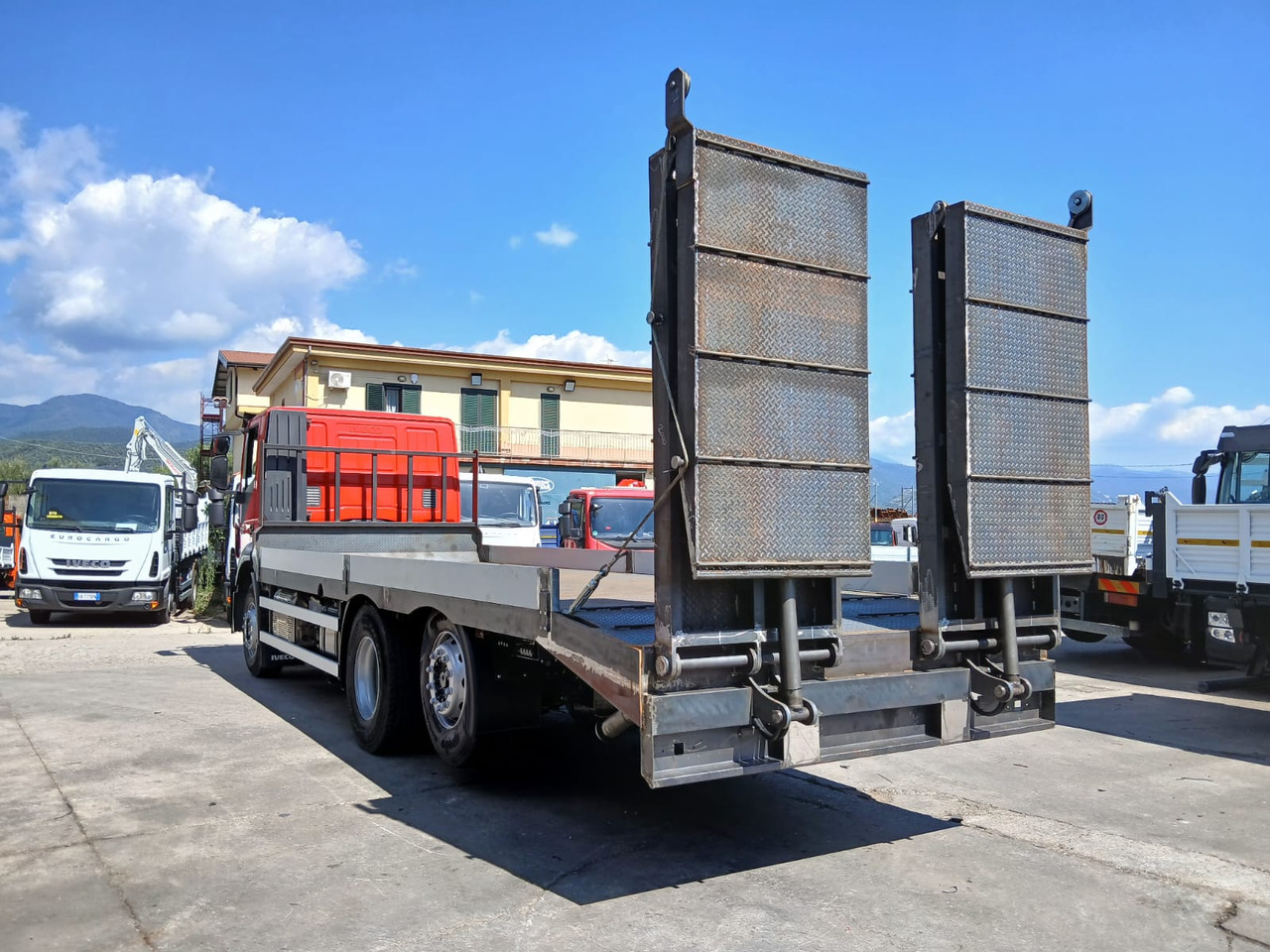Camion plateau IVECO STRALIS 260S40: photos 18