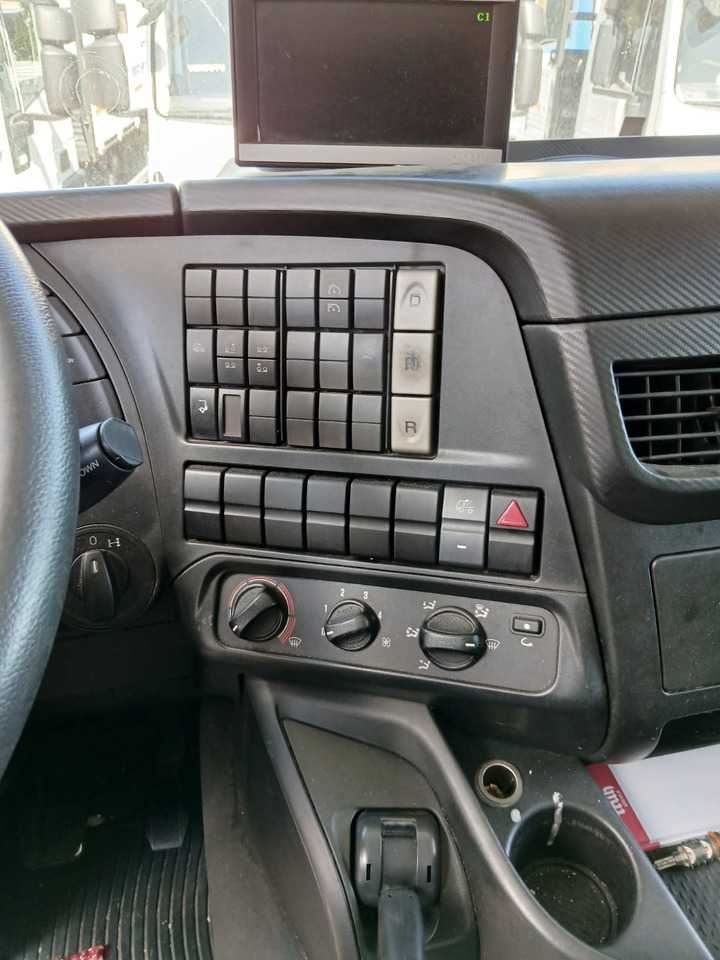 Camion plateau IVECO STRALIS 260S40: photos 24
