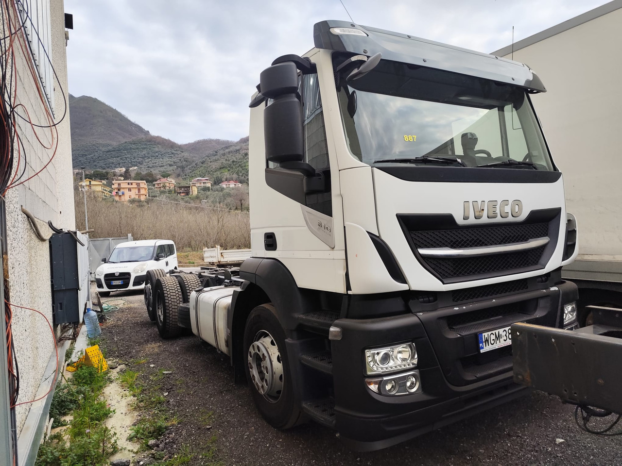IVECO STRALIS AD 260S31 XP - Châssis cabine: photos 1 IVECO STRALIS AD 260S31 XP - Châssis cabine: photos 1