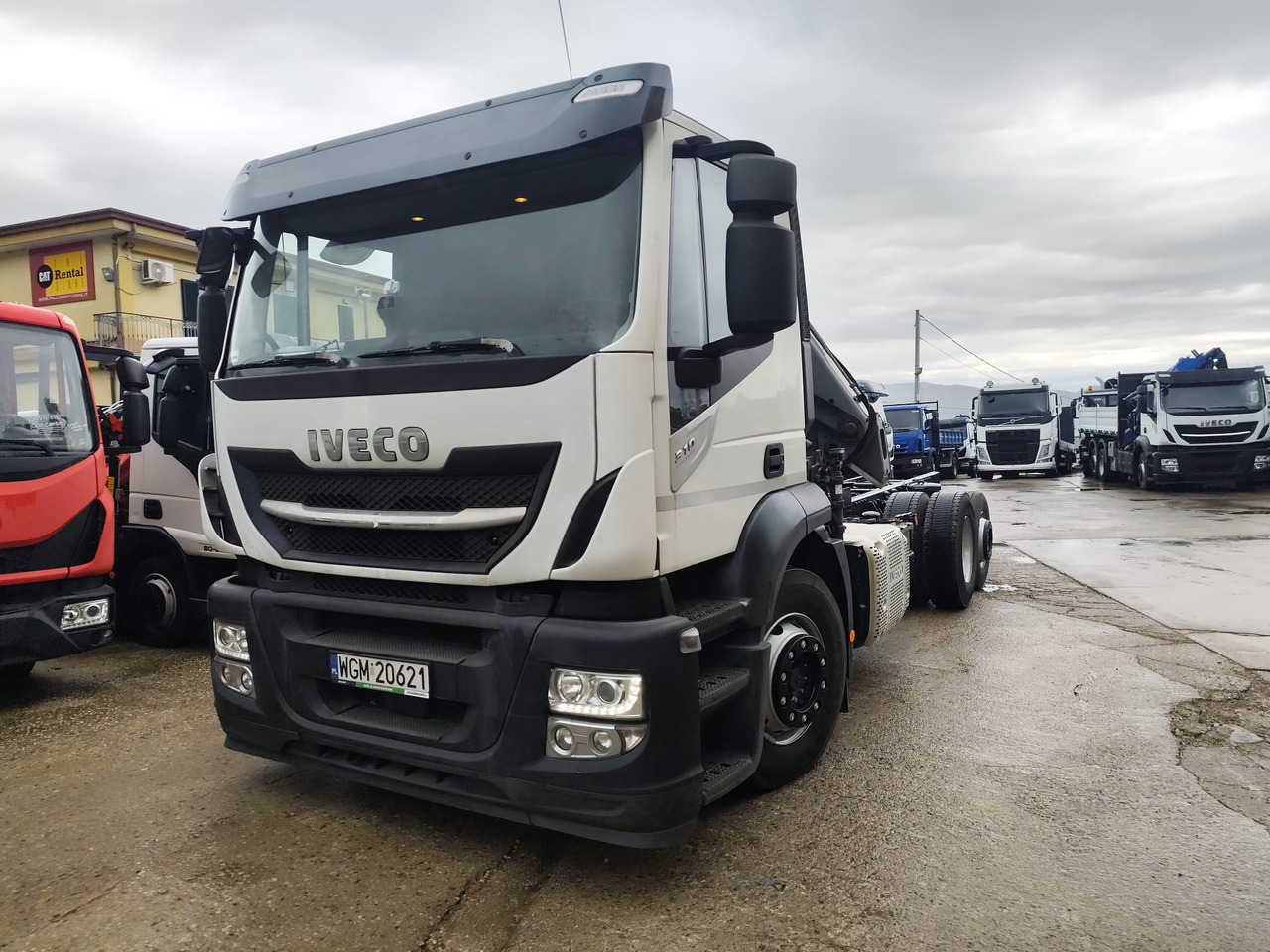 IVECO STRALIS AD 260S31 XP - Camion grue: photos 1 IVECO STRALIS AD 260S31 XP - Camion grue: photos 1