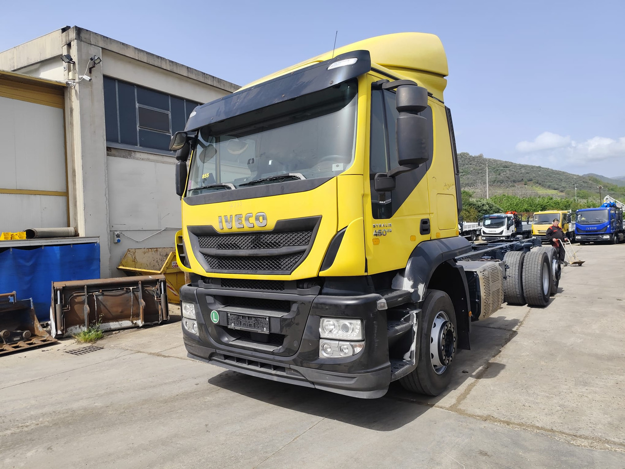 IVECO STRALIS AS 260S46 - Camion plateau: photos 2 IVECO STRALIS AS 260S46 - Camion plateau: photos 2