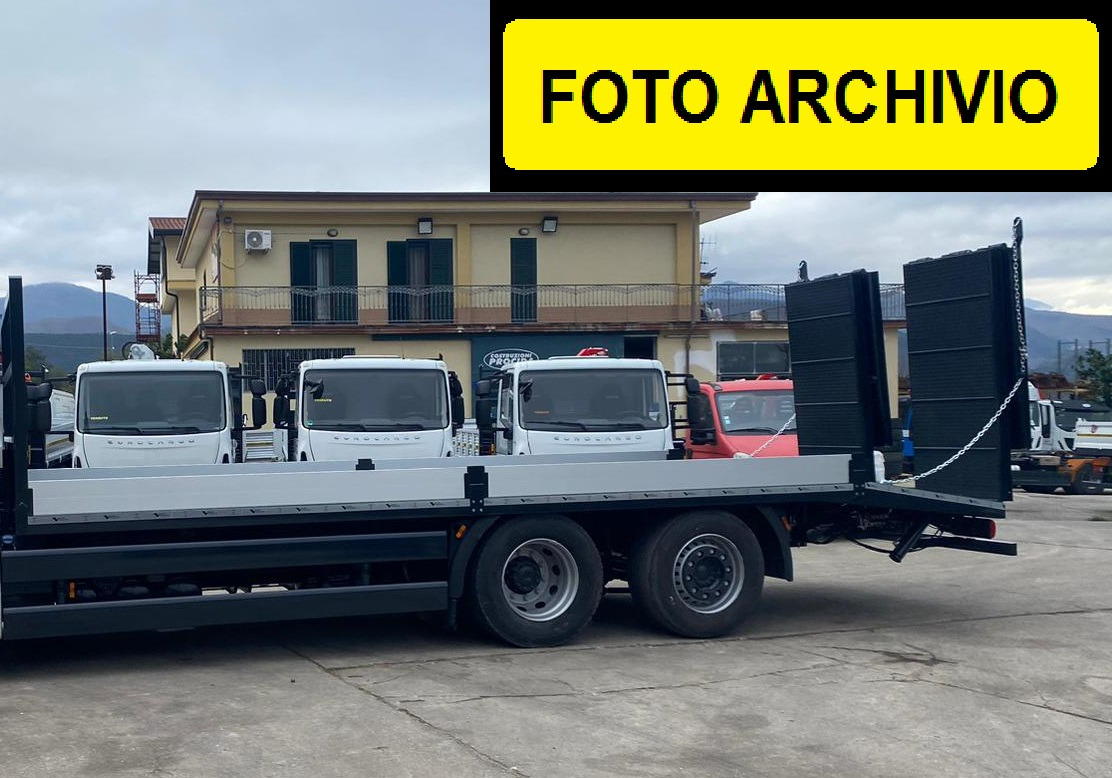 IVECO STRALIS CUBE AD260S42 - Camion plateau: photos 3 IVECO STRALIS CUBE AD260S42 - Camion plateau: photos 3