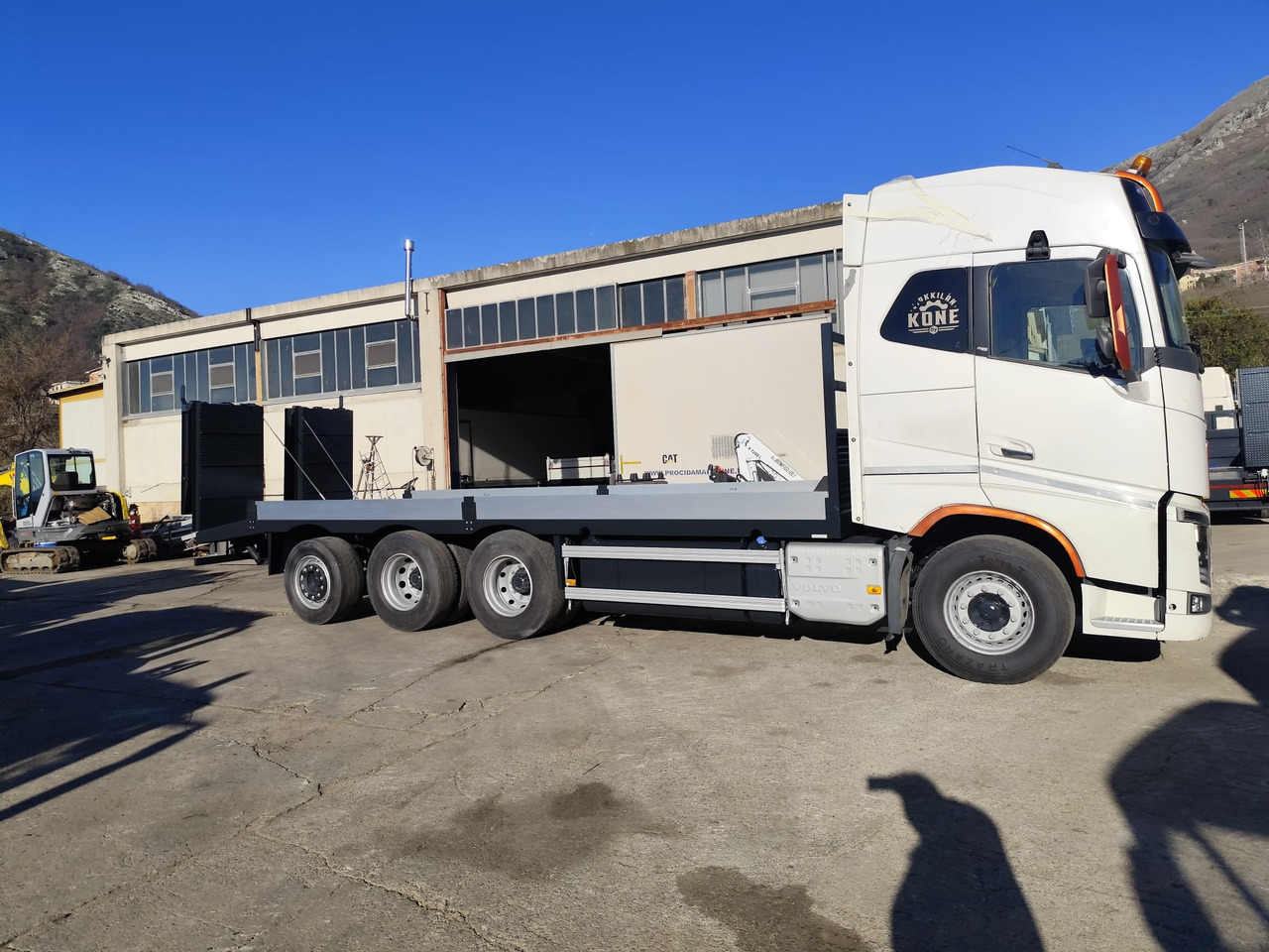 Camion plateau VOLVO FH16.660: photos 16