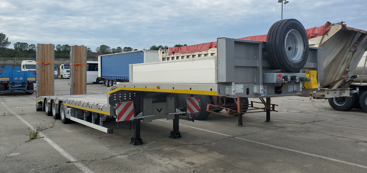 YALCIN 3 ESSIEUX STD - Semi-remorque surbaissé: photos 1 YALCIN 3 ESSIEUX STD - Semi-remorque surbaissé: photos 1