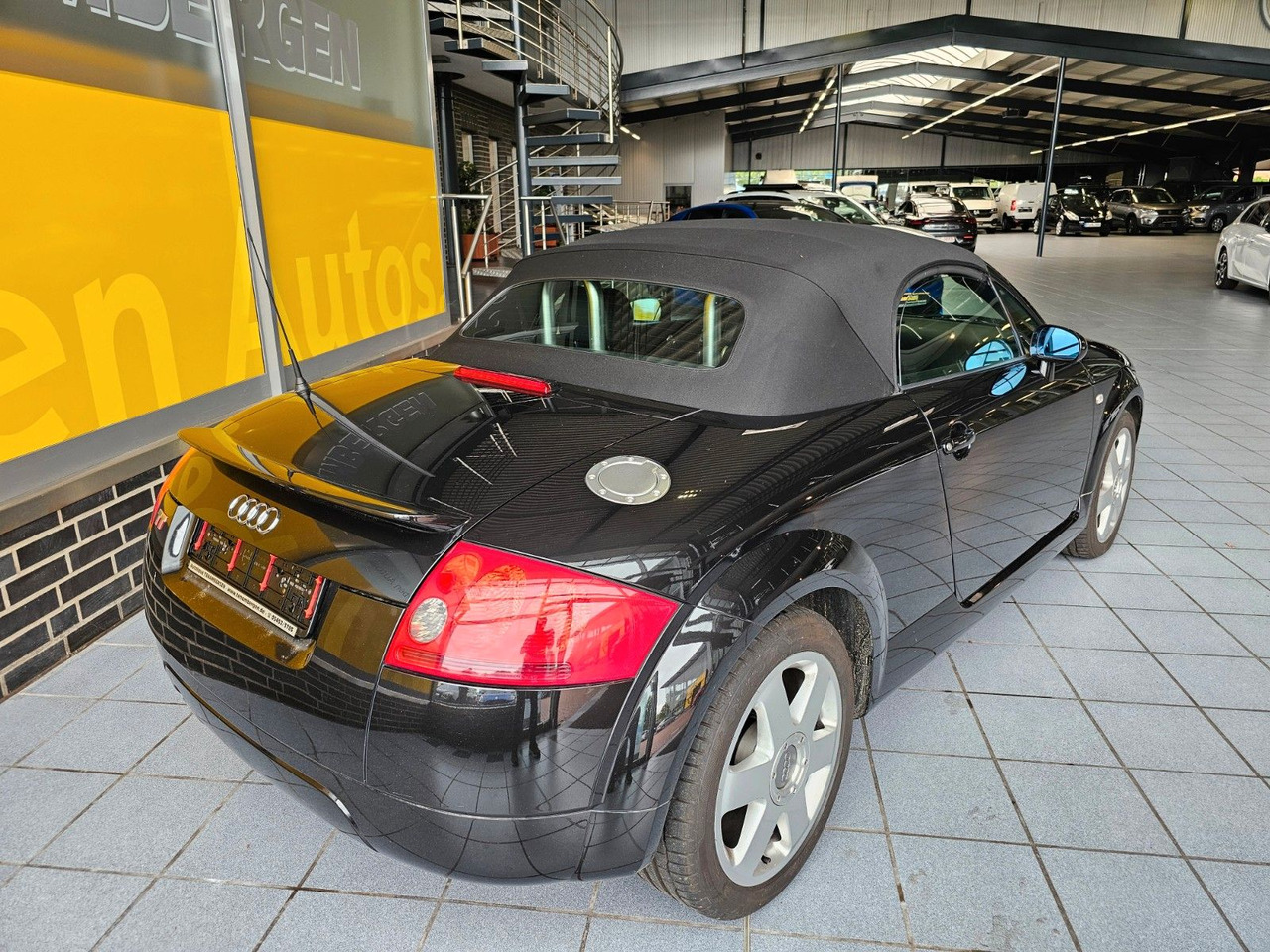 Audi TT 1.8 T Roadster Sitzheizung neues Verdeck - Voiture: photos 2 Audi TT 1.8 T Roadster Sitzheizung neues Verdeck - Voiture: photos 2