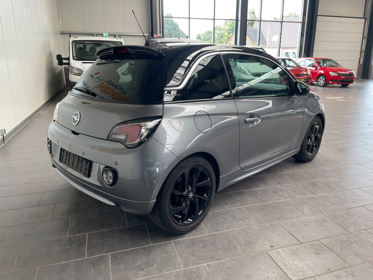 Opel Adam Slam Tempomat Sound-System Infinity - Voiture: photos 3 Opel Adam Slam Tempomat Sound-System Infinity - Voiture: photos 3