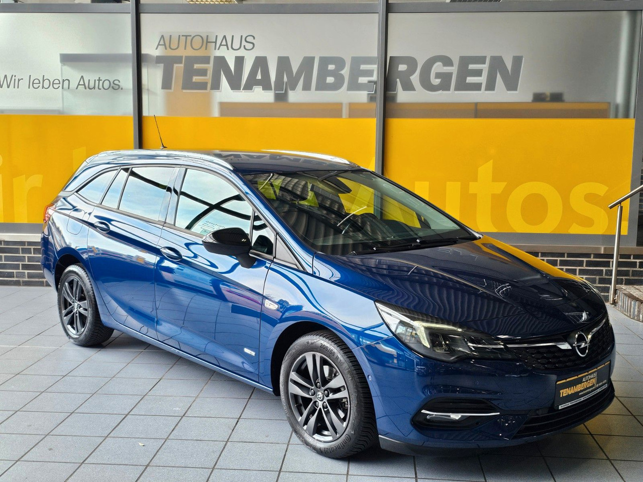 Opel Astra K ST AUTOMATIK SHZ Einparkassistent Kamera - Voiture break: photos 1 Opel Astra K ST AUTOMATIK SHZ Einparkassistent Kamera - Voiture break: photos 1