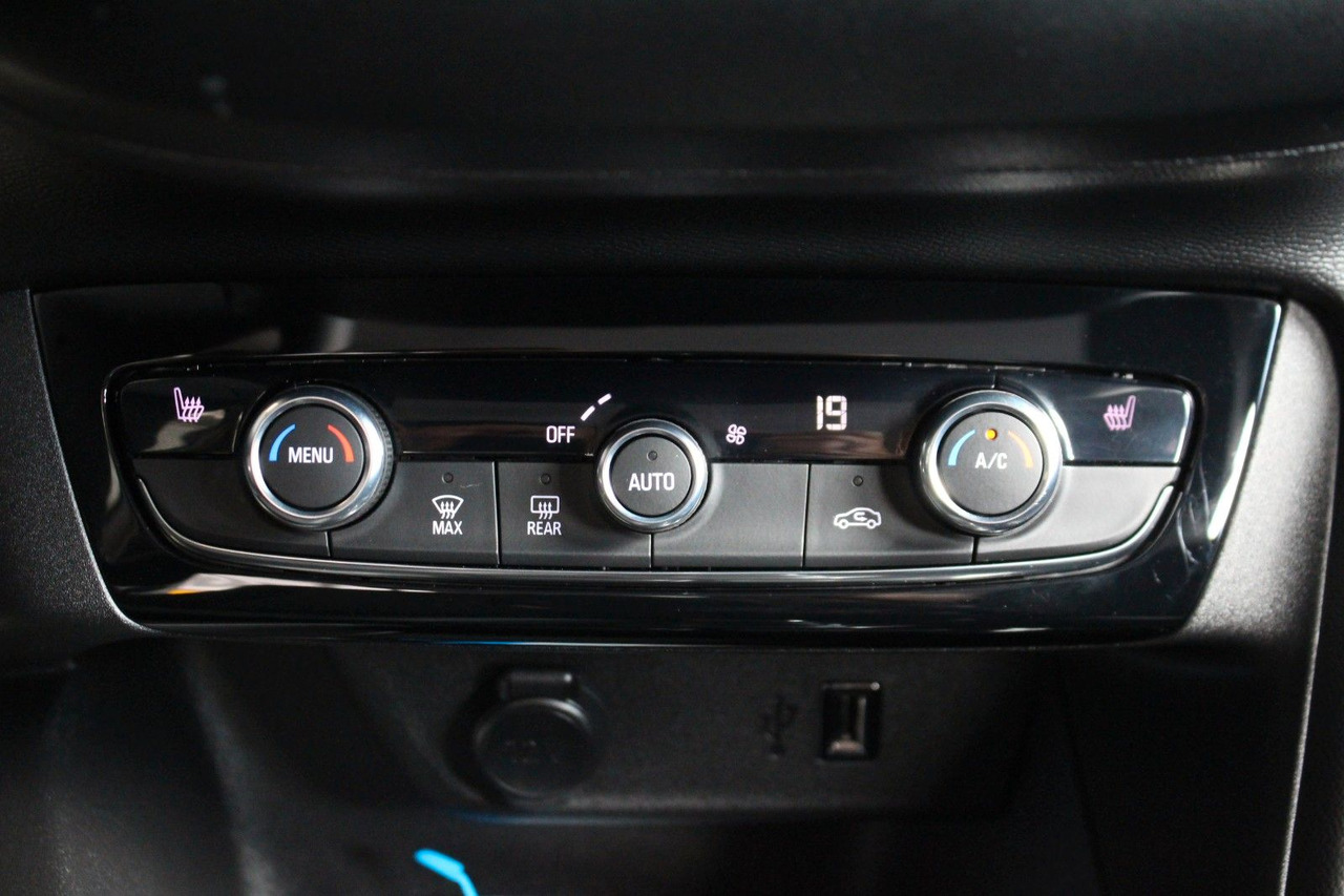 Berline Opel Corsa F e Elegance Navi Kamera Keyless Voll-LED: photos 18